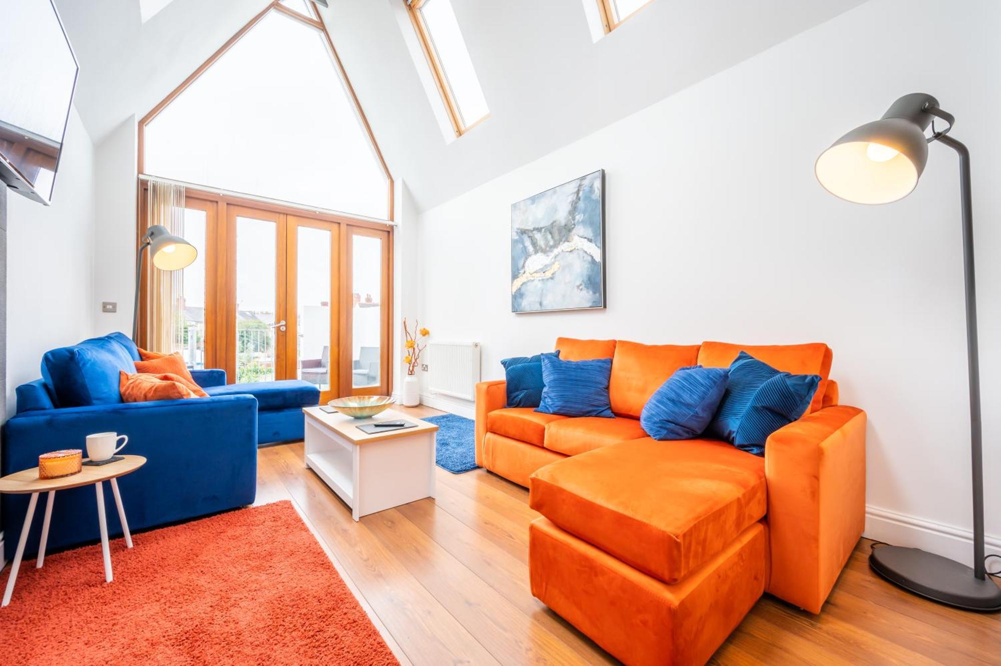 Llandaff Lofts - 2 Bed - Terrace - Wifi * Cardiff